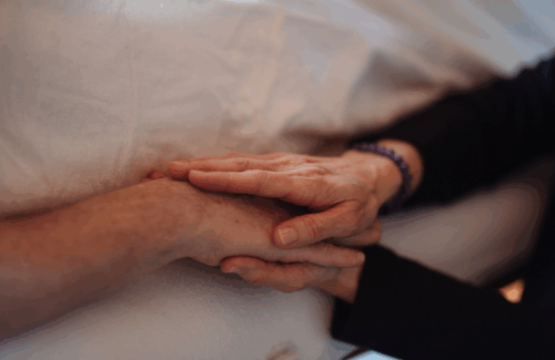 Healing Touch | Integrative Therapies | Summit Health Cares